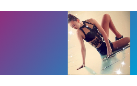 Alessandra, une MézéTwirler stressée mais appliquée